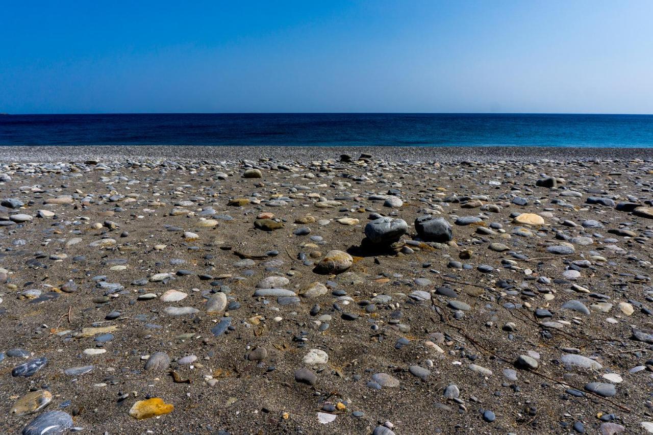 Akra Grammeno Beachfront Palaiochora